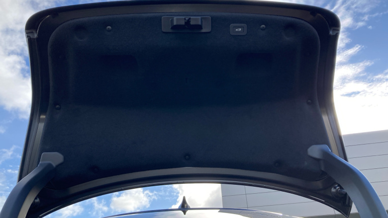 Jaguar XF 2.0 P250 R-Dynamic HSE Black 4dr Auto Petrol Saloon